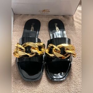 Black Chain Slide Mata Shoes size 10
